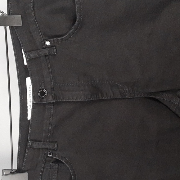 Jones New York Black Gramercy Curvy Bootcut Jeans - Picture 3 of 11